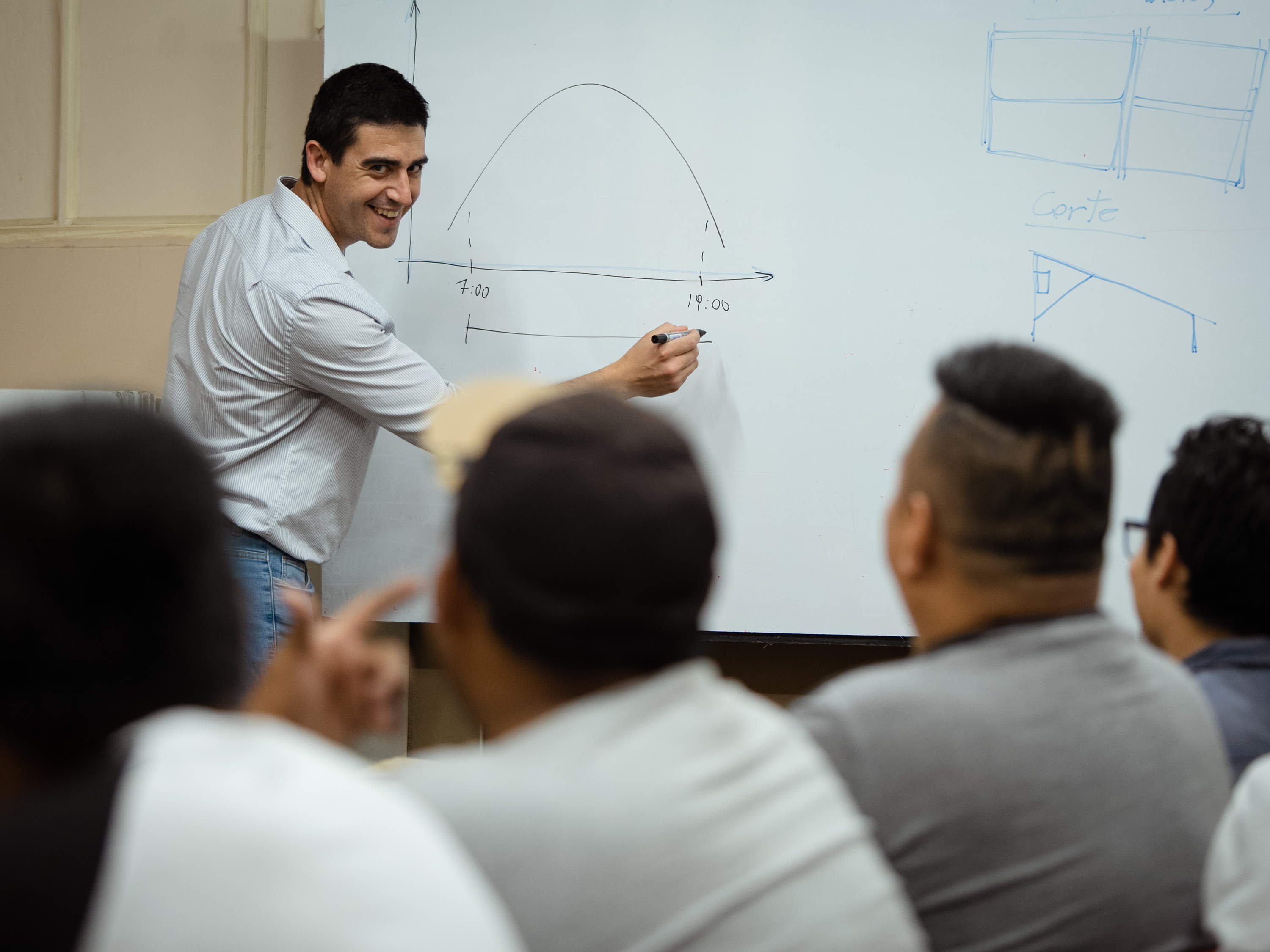 Enseñanza en oficios para la construcción: hombres y mujeres se capacitan para el trabajo digno en Salta