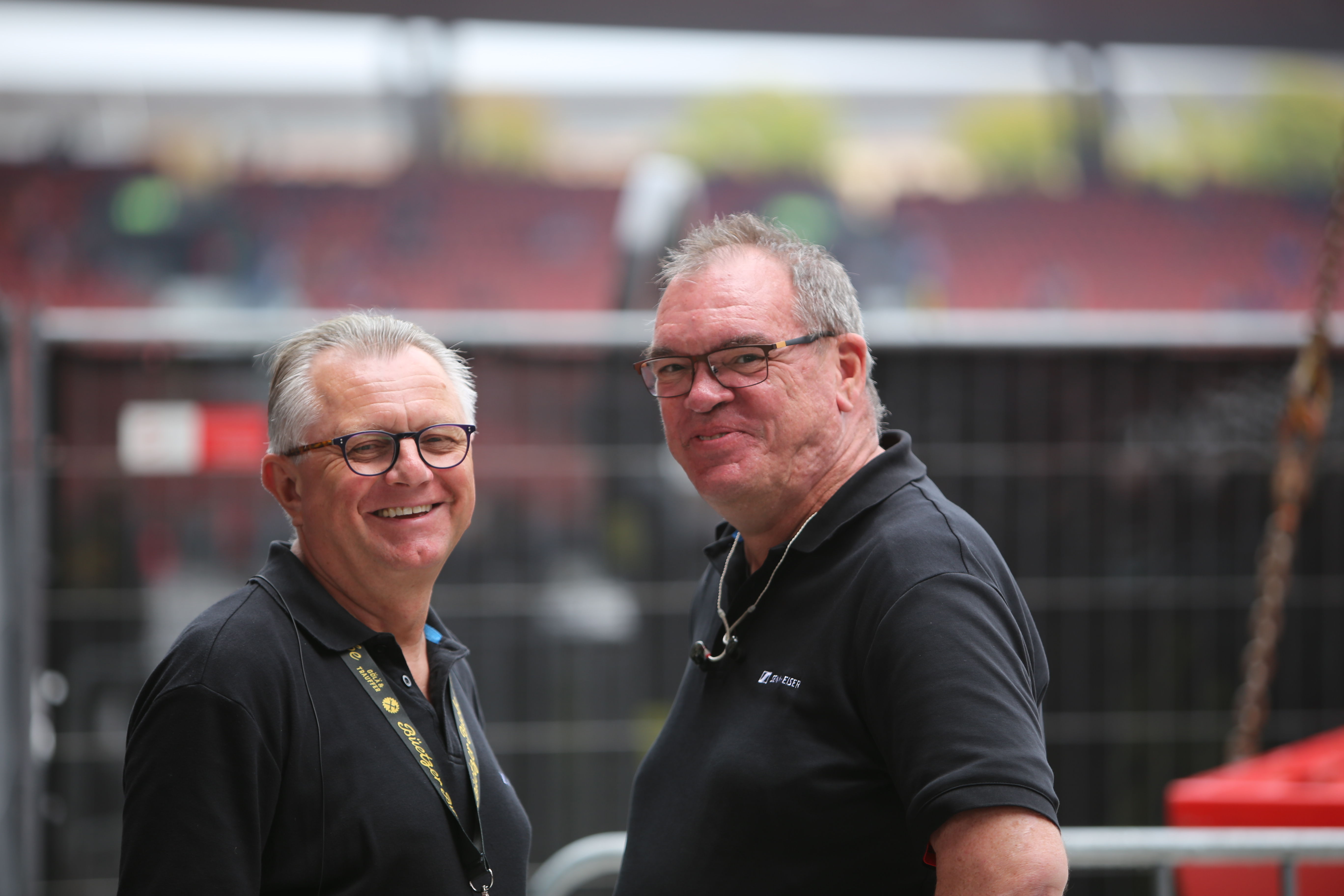 Gerhard Spyra and Volker Schmitt (l/r) were responsible for frequency management ​
(Photo: Andreas “Zäppu” Grossniklaus)