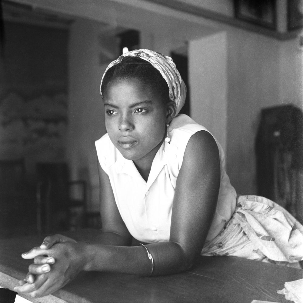 James Barnor, Gladys Kwakor Owoo, a worker at Alsalso House, Ever Young studio, Jamestown, Accra, 1957- Galerie Clémentine de la Féronnière