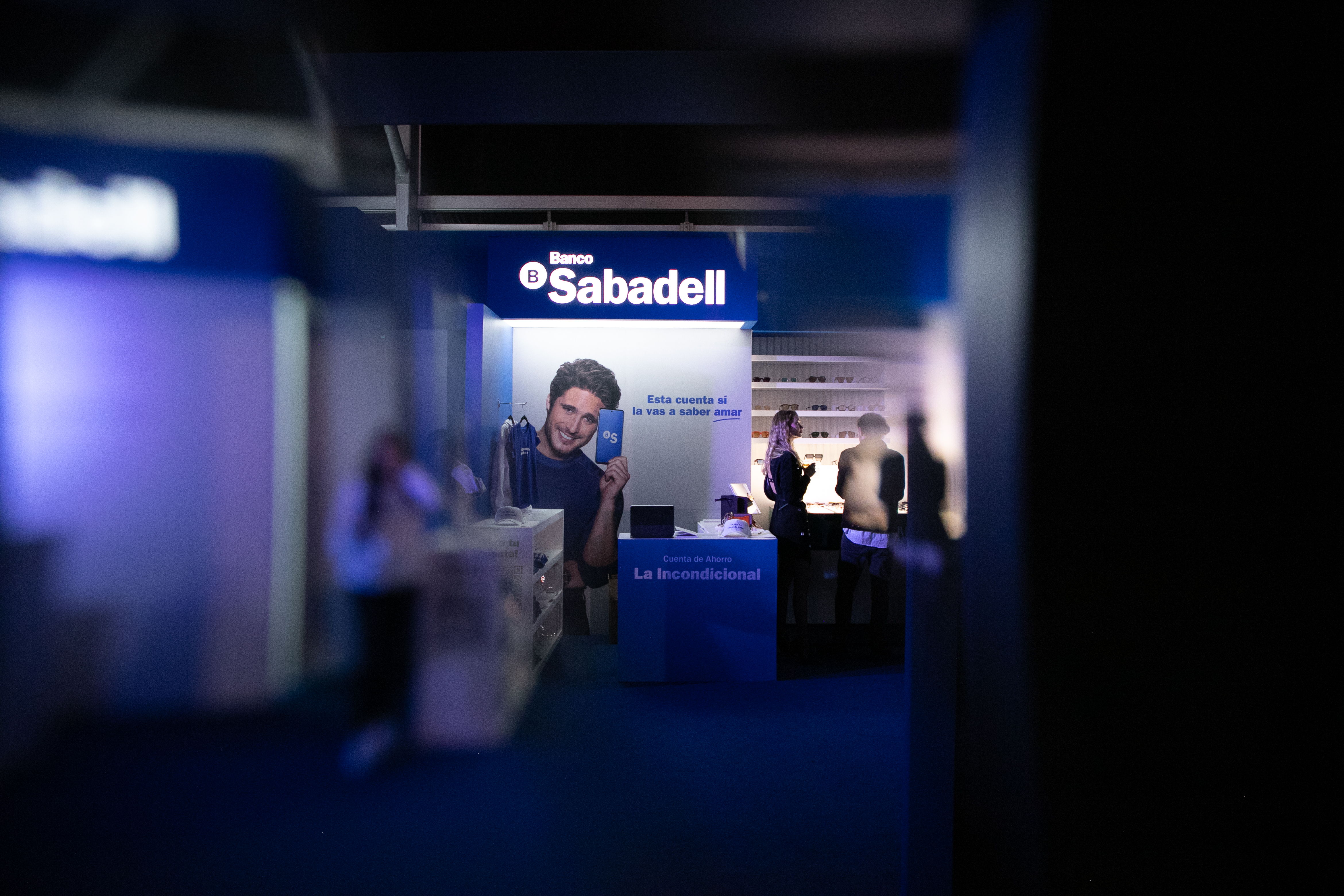 Pop-up store de Banco Sabadell en Mercedes-Benz Fashion Week México