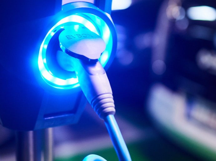 WE-EV, the first shared network of charging stations for electric vehicles