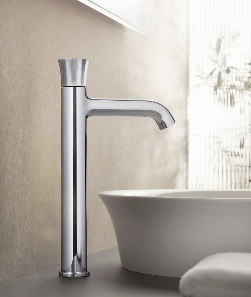 05_White_Tulip_faucets