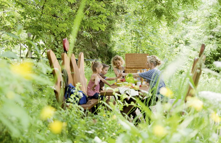 Pic nic at Liebesbank trail (c) Goslar marketing gmbh