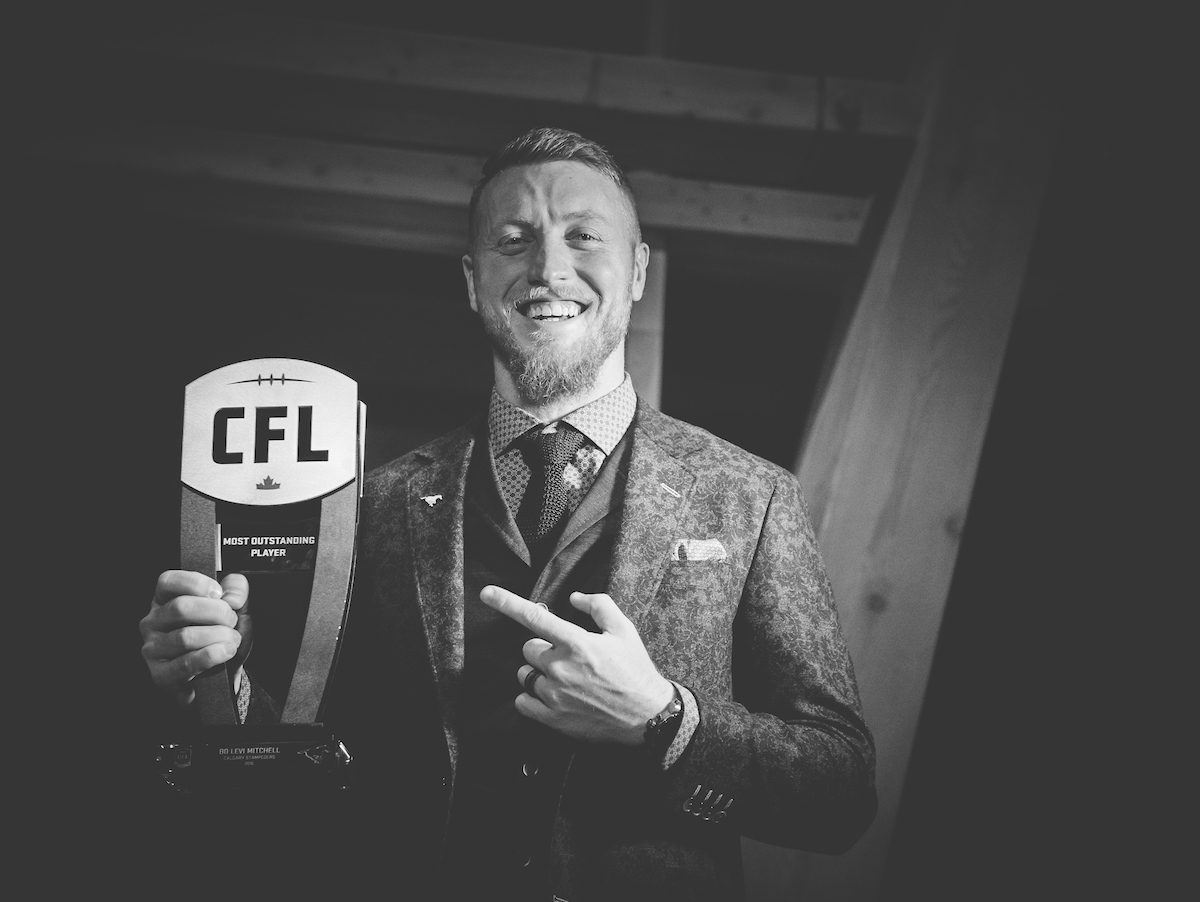 Most Outstanding Player Bo Levi Mitchell (photo credit: Johany Jutras)