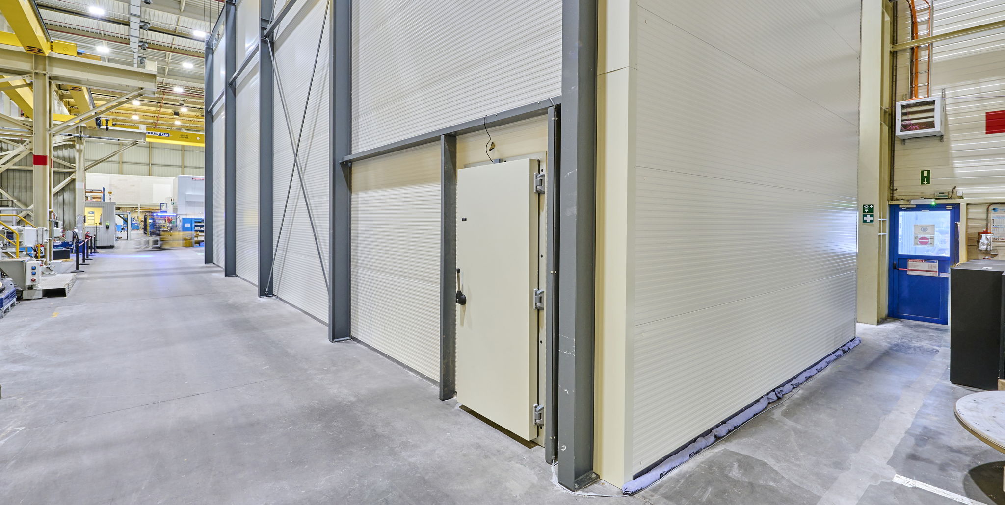 Wereldprimeur: België lanceert mobiele klimaatkamer om moeilijk verplaatsbare machines te testen onder meest extreme omstandigheden