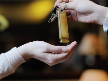 Brusselse regering past hotelbelasting aan
