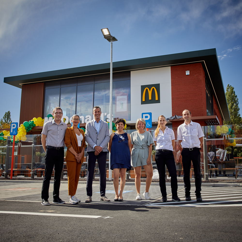 L'équipe au restaurant McDonald's à Ans