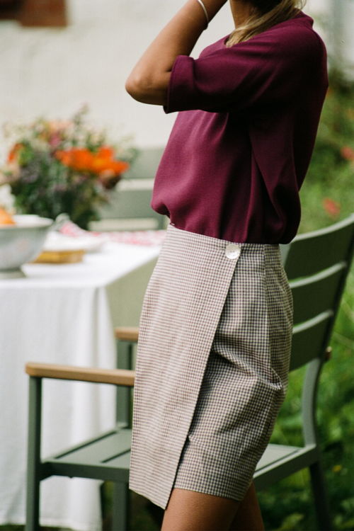 Mardi Editions - Top Daphné Wool crepe Dark pink (135€) and Flore mini-skirt ( 130€) Linen Vichy