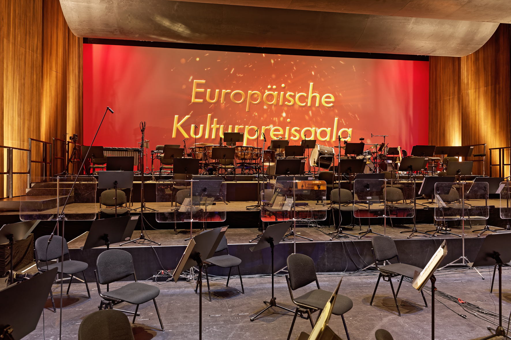 The stage shortly after the afternoon orchestra rehearsal