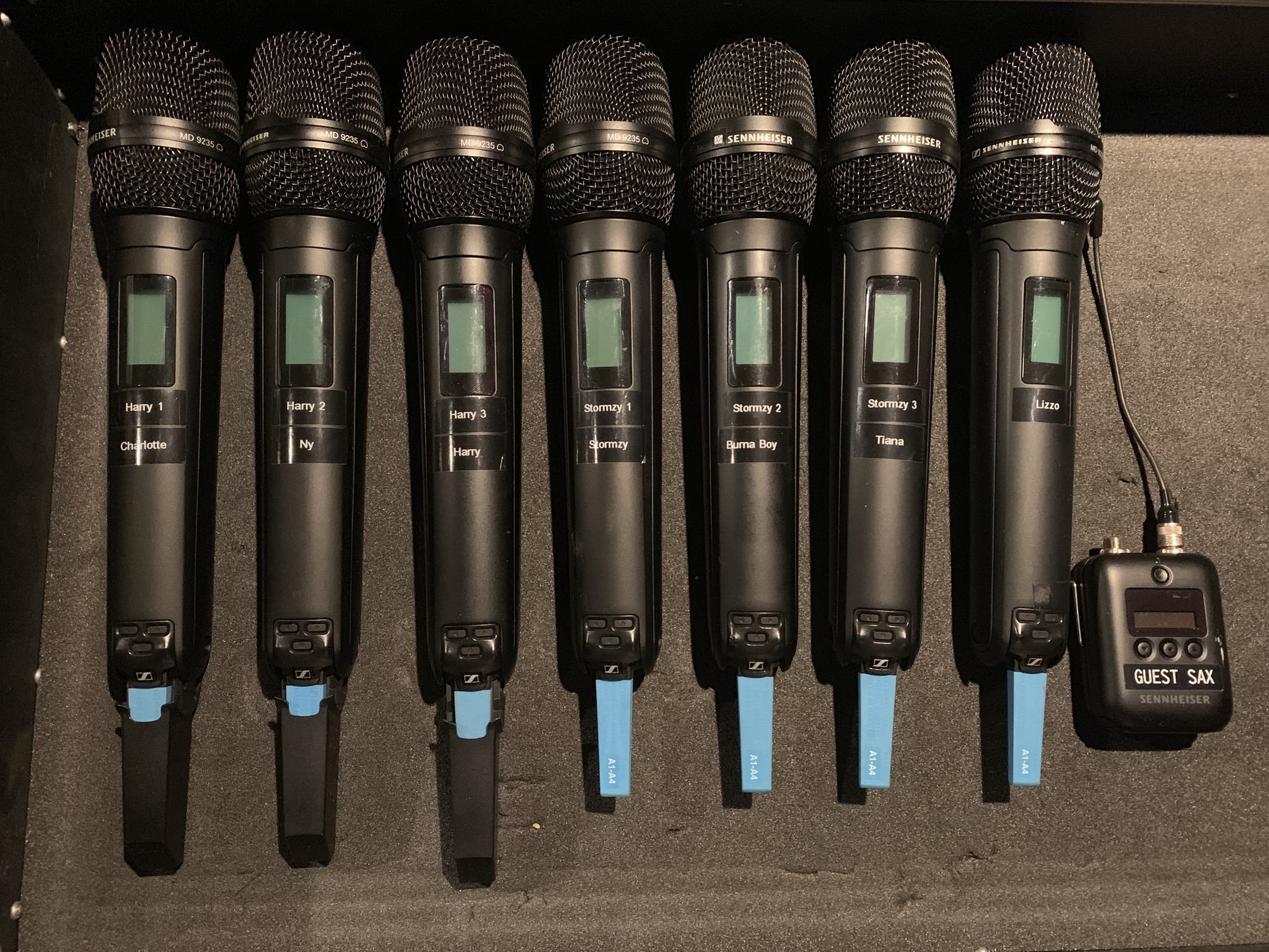 Sennheiser Digital 6000 receivers and transmitters in the backstage area Sennheiser Digital 6000 receivers and transmitters in the backstage area