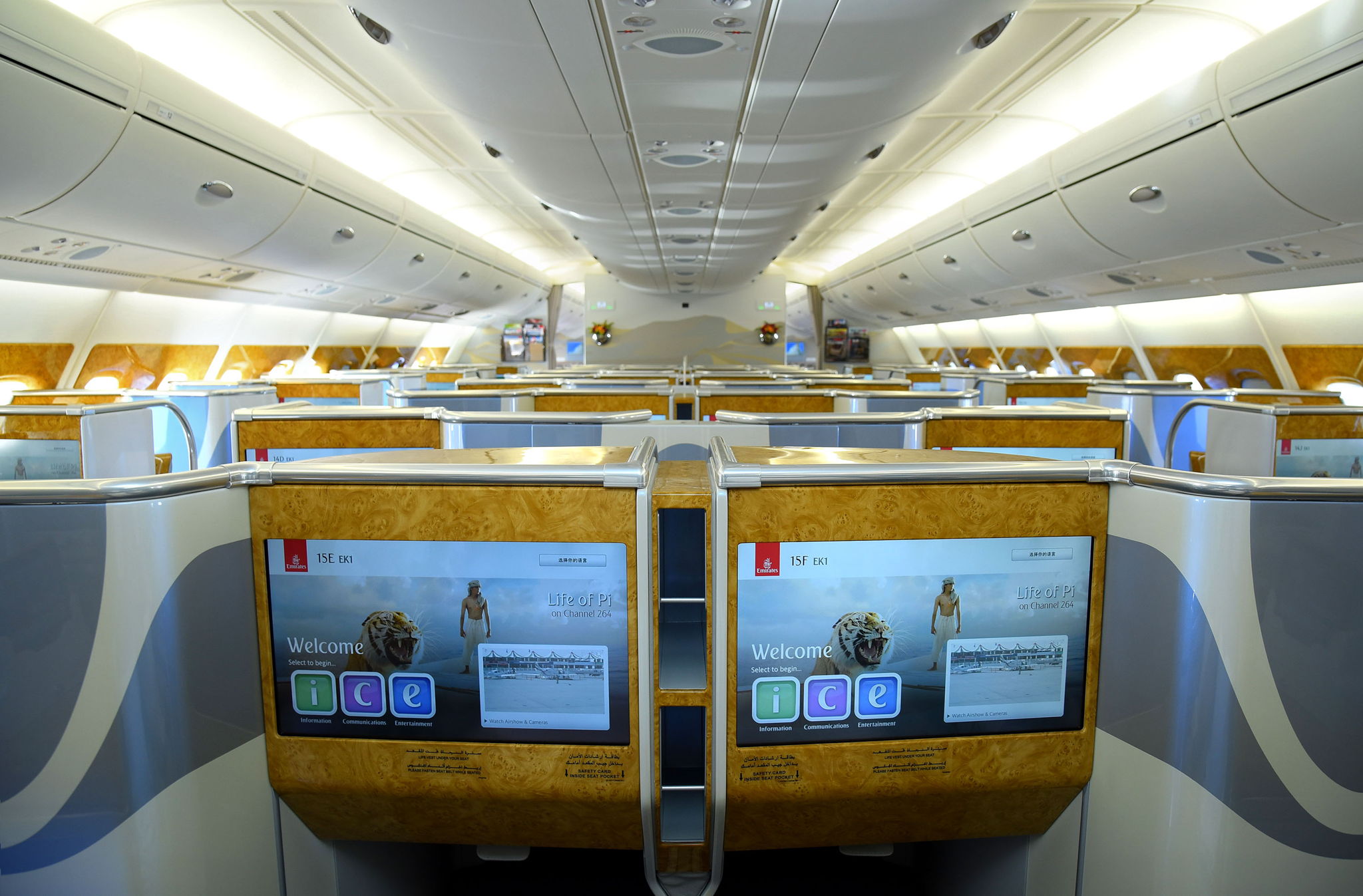 Emirates To Bring Two Class A380 To The Bahrain International Airshow