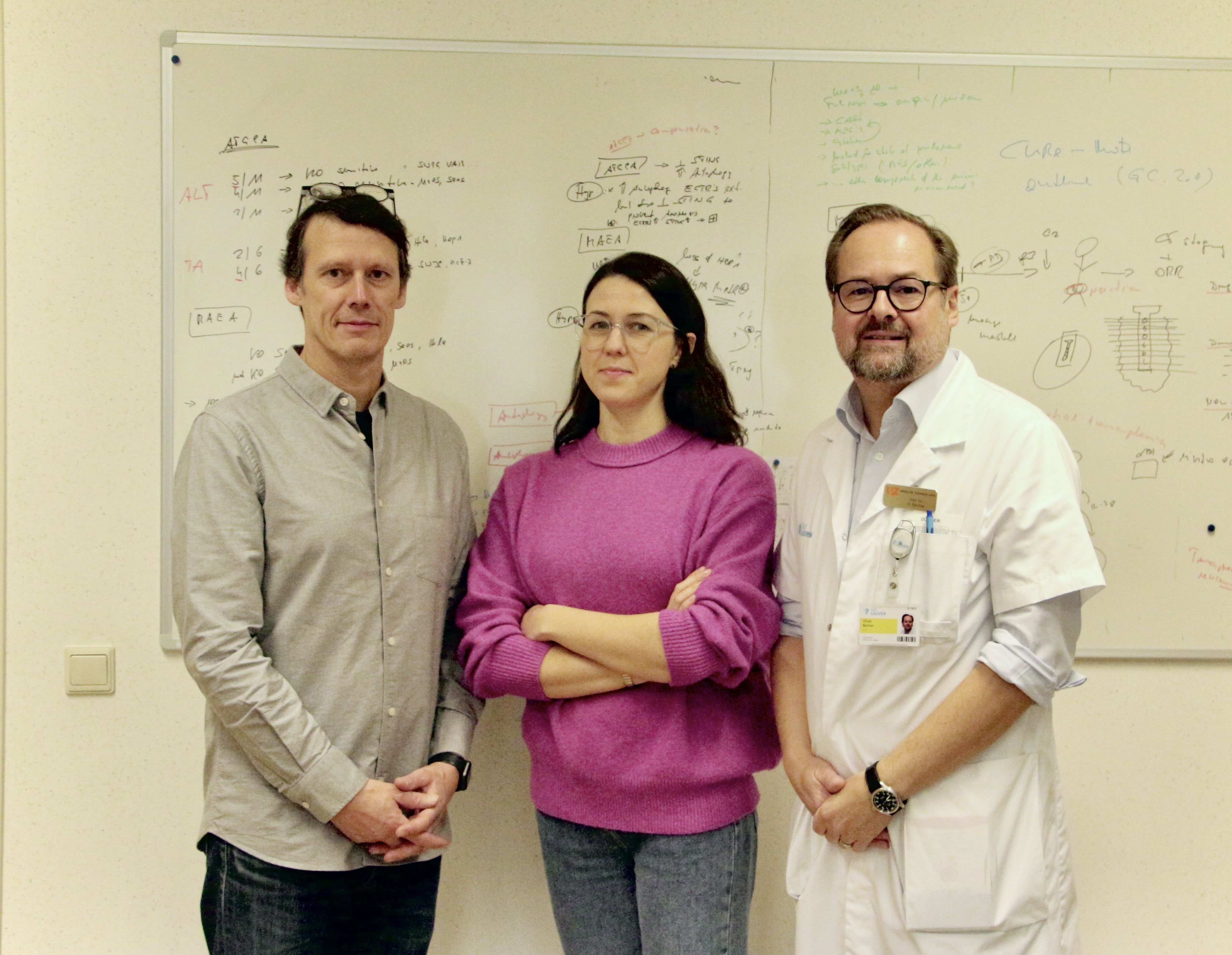 Vlnr: professor Jean-Christophe Marine, Joanna Pozniak, professor Oliver Bechter.