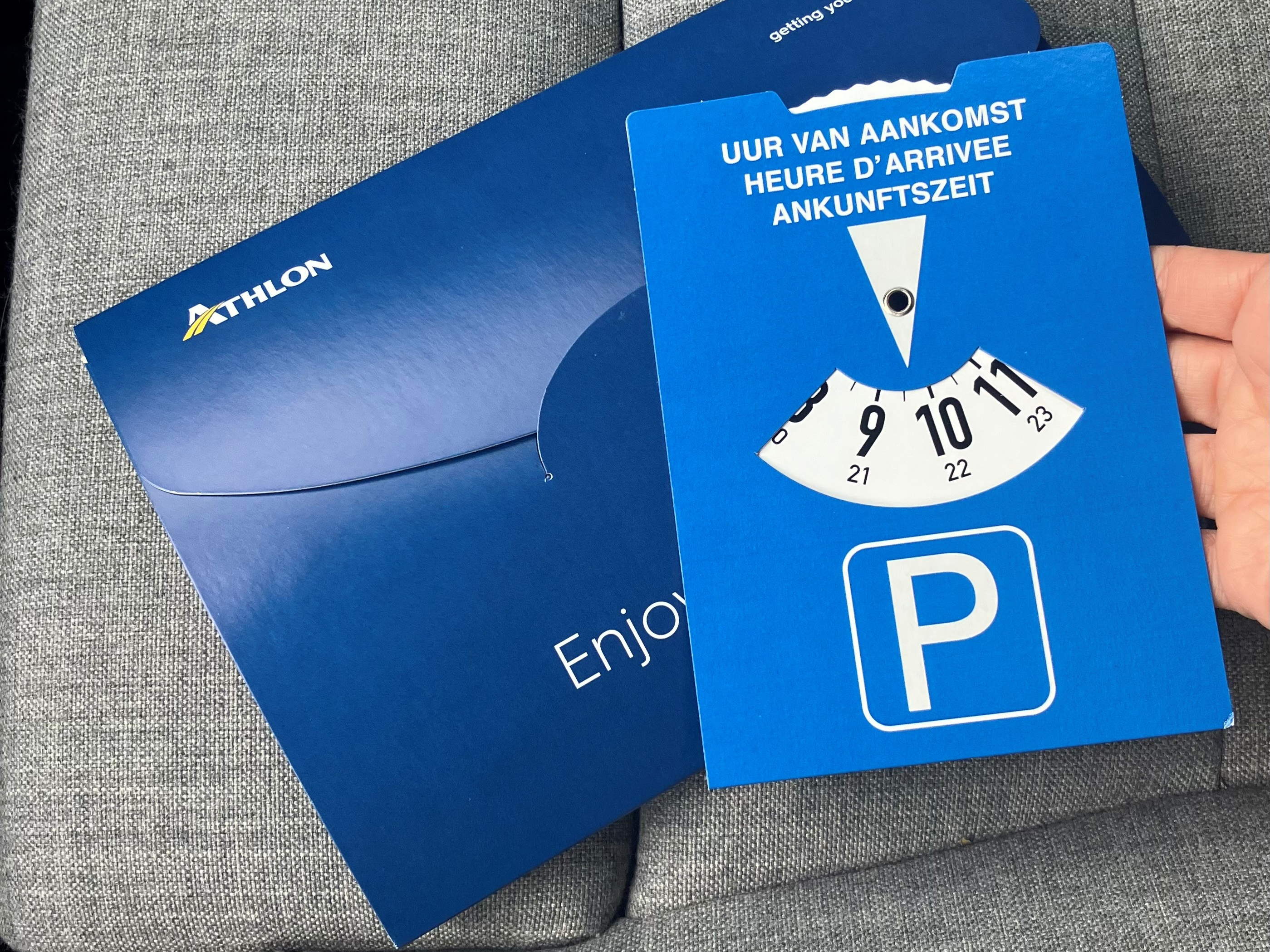Juiste parkeerschijf? Athlon Belgium helpt klanten retributie te vermijden 
