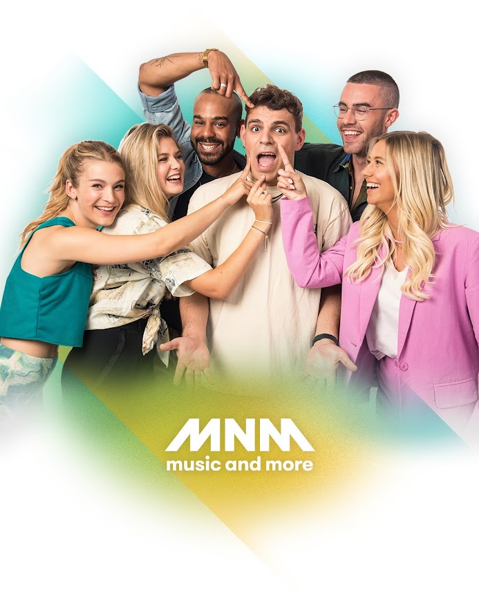 Kawtar en Sander nemen rapport in ontvangst op de laatste dag van De ...