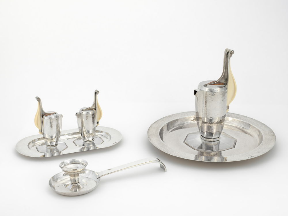 Dom Martin in collaboration with Wolfers Frères & Marcel Wolfers, Set of silver church plate gifted by queen Elisabeth (of Belgium), Leuven/Brussels, 1930–1931, Keizersberg Abbey © Dominique Provost, Bruges