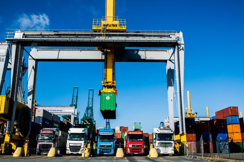 Certified Pick up rolled out in Antwerp: important step in the digitalisation of logistics chain for containers