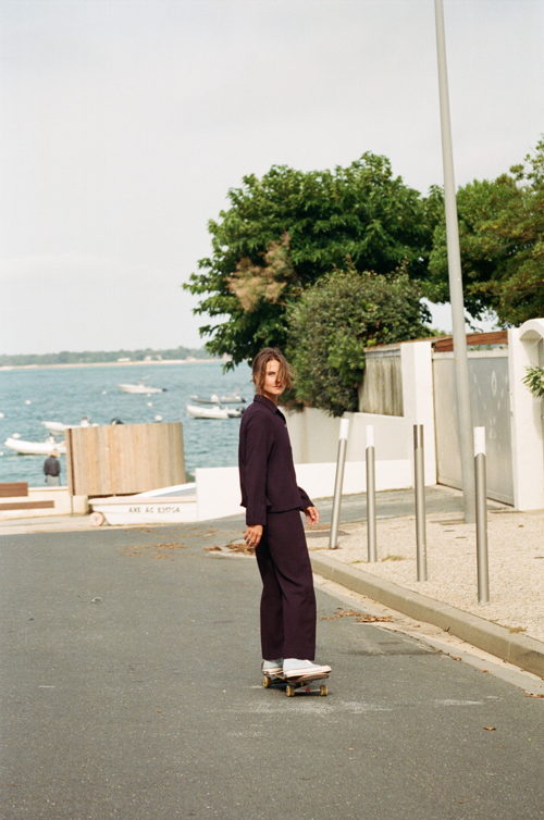 Mardi Editions_Blouse Olive (175€) et Pantalon Isabelle (180€) - Crêpe de laine prune