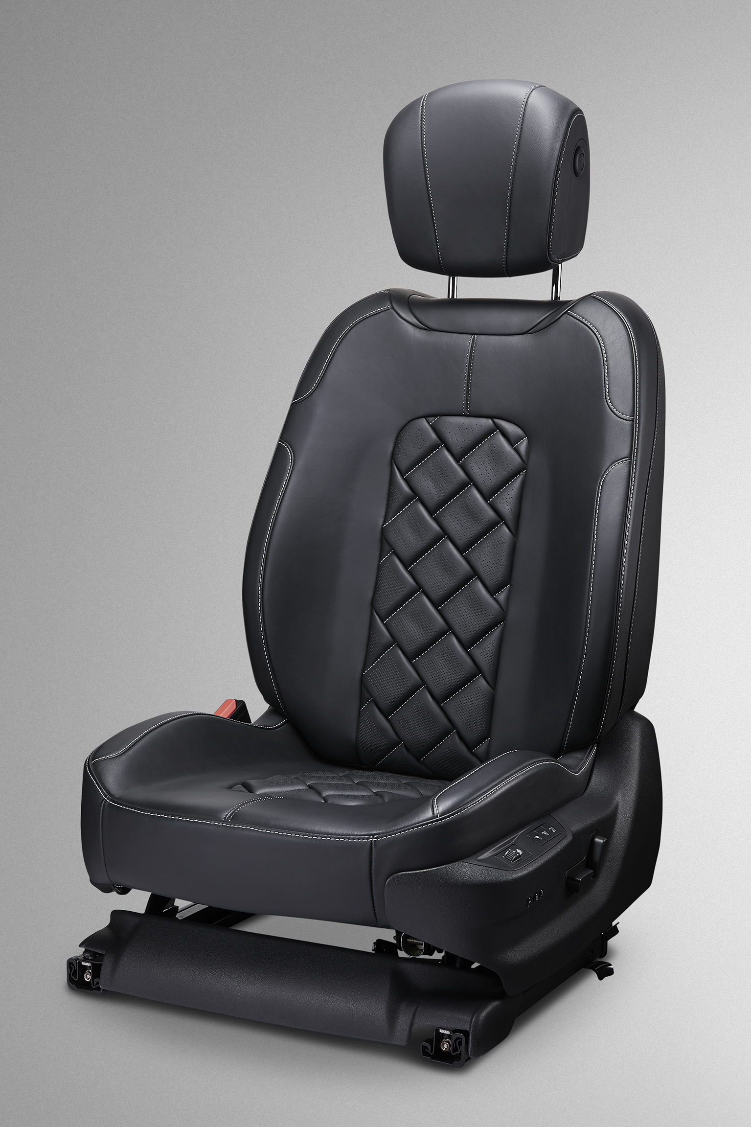 Adient works towards seating systems being more sustainable with the help of CO2 technology by Covestro.