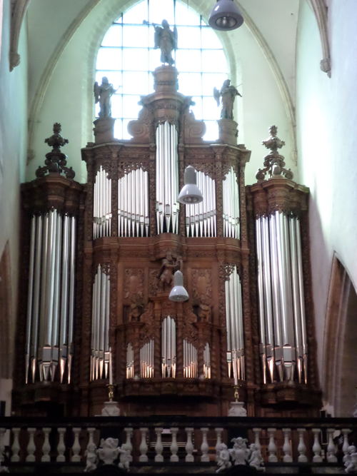 Orgel in Onze-Lieve-Vrouwekerk in Dendermonde