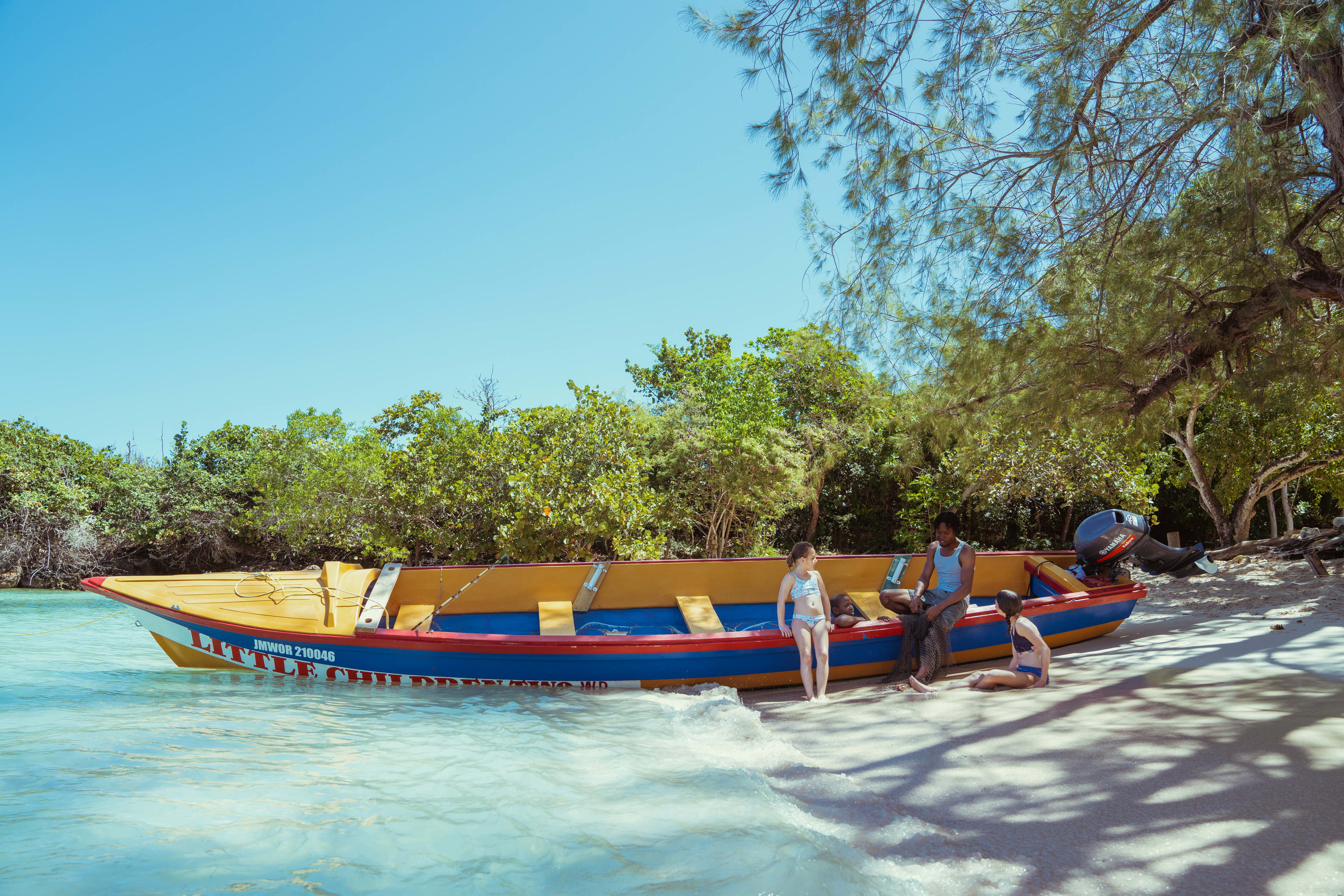 Jamaica welcomes UK families to reconnect through sunshine, reggae rhythms & island warmth 