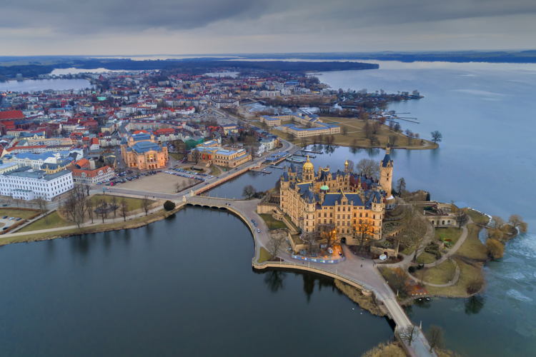 Kasteeleiland Schwerin ©lookphotos/Peter Schellig