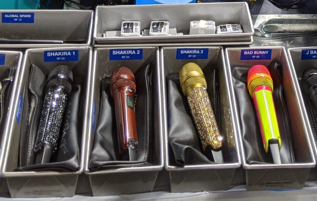 Sennheiser SKM 6000 transmitters, coupled with MD 9235 capsules, were used by Shakira and Bad Bunny at the Super Bowl LIV Halftime Show (photo courtesy Gary Trenda) Sennheiser SKM 6000 transmitters, coupled with MD 9235 capsules, were used by Shakira and Bad Bunny at the Super Bowl LIV Halftime Show (photo courtesy Gary Trenda)