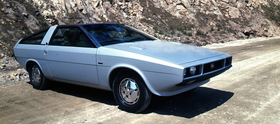 Hyundai Motor et le légendaire designer Giorgetto Giugiaro collaborent pour reconstruire le concept original du Pony Coupe de 1974.
