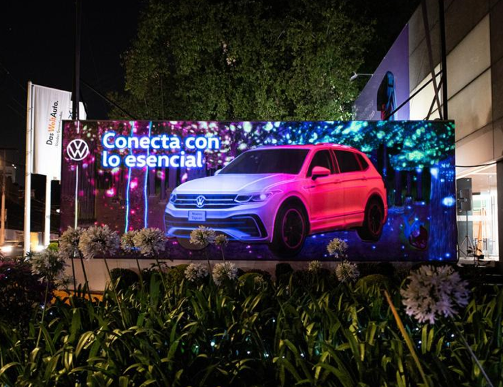 Volkswagen se suma a develación de mural inmersivo en City Store Cresta