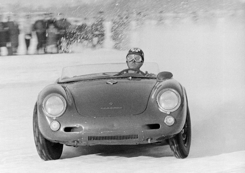 El Porsche 550 Spyder siempre estuvo presente en las carreras sobre hielo en la década de 1950.