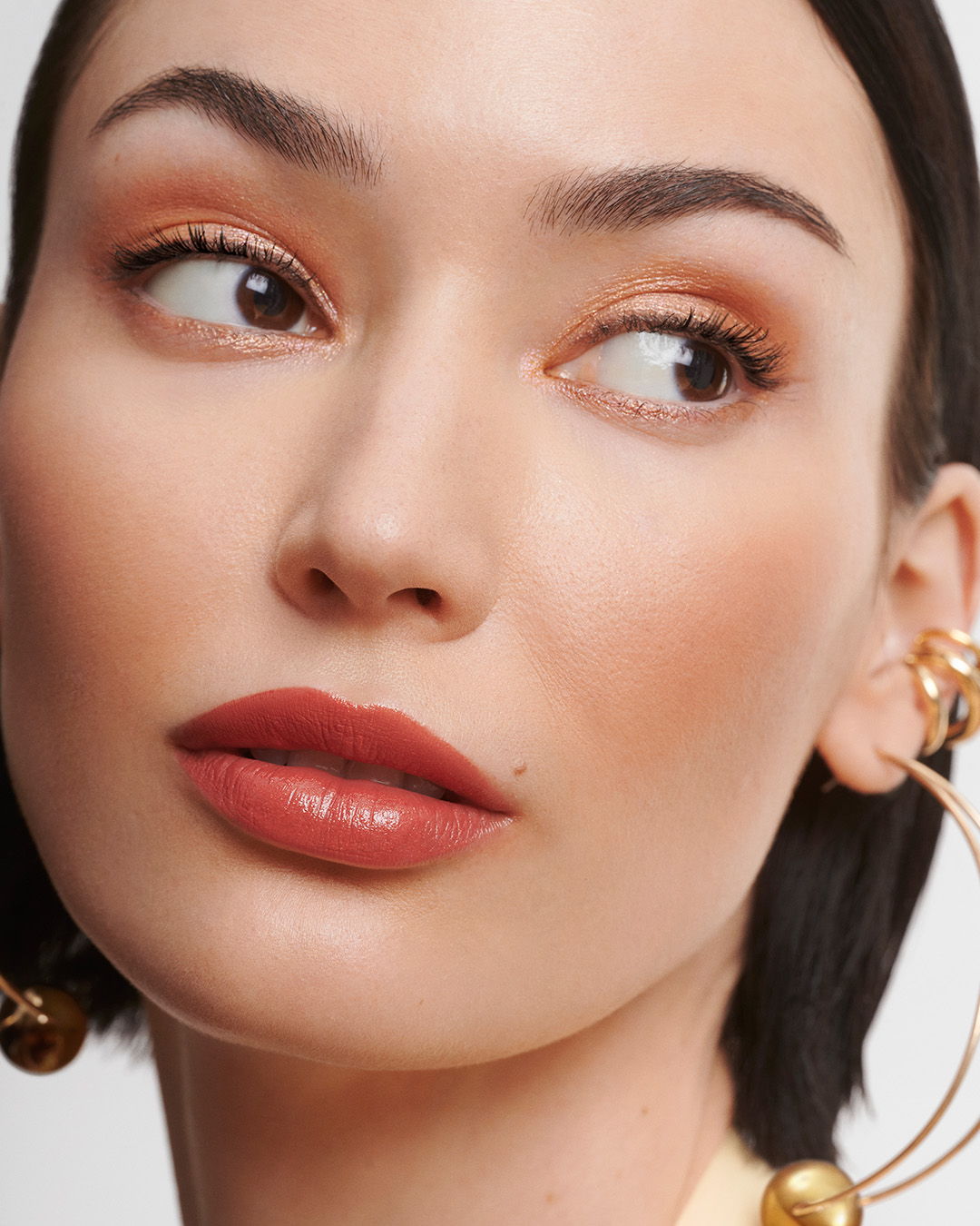 Embrace the Warmth of Spring 2024 with ​#PEACHMAKEUP