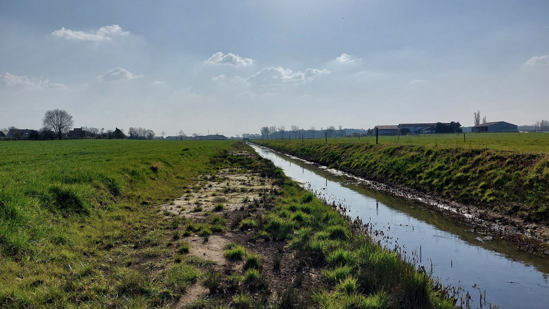 Verbreding Velddambeek beschermt huizen tegen overstroming
