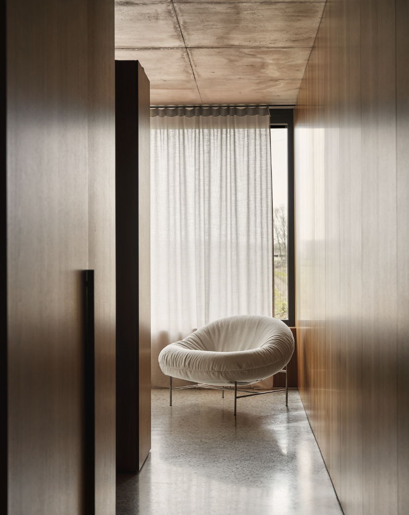 Perron Bun Lounge Chair by Willo Perron. Courtesy of Knoll Perron Bun Lounge Chair by Willo Perron. Courtesy of Knoll