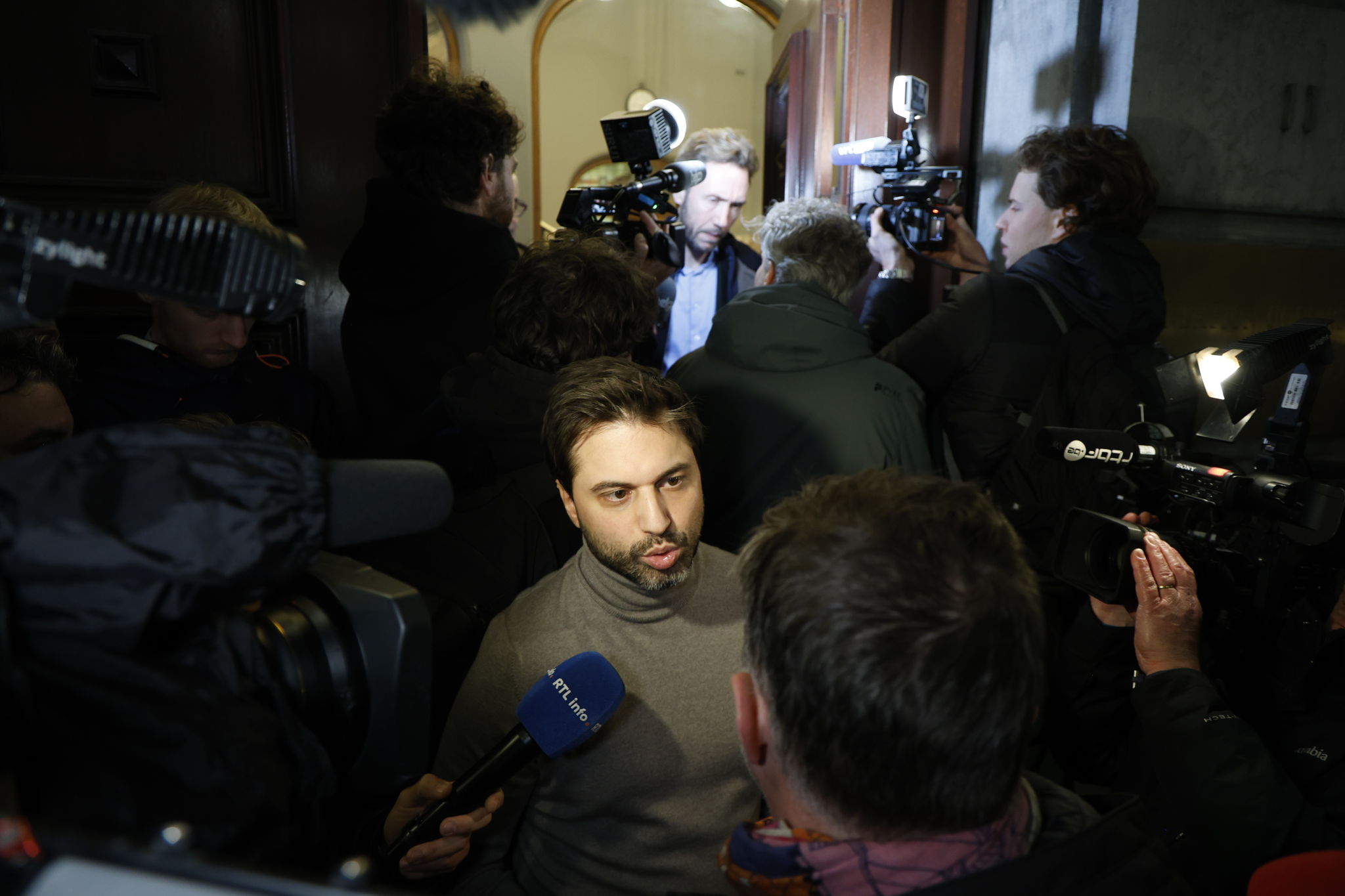 Brussels parties reach coalition agreement 613 days after elections