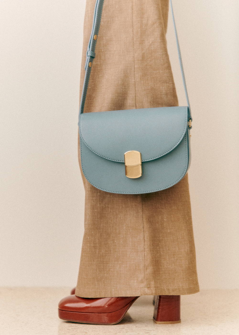 Sézane - Sac CLAUDE Bleu Lisse Vintage - 345€