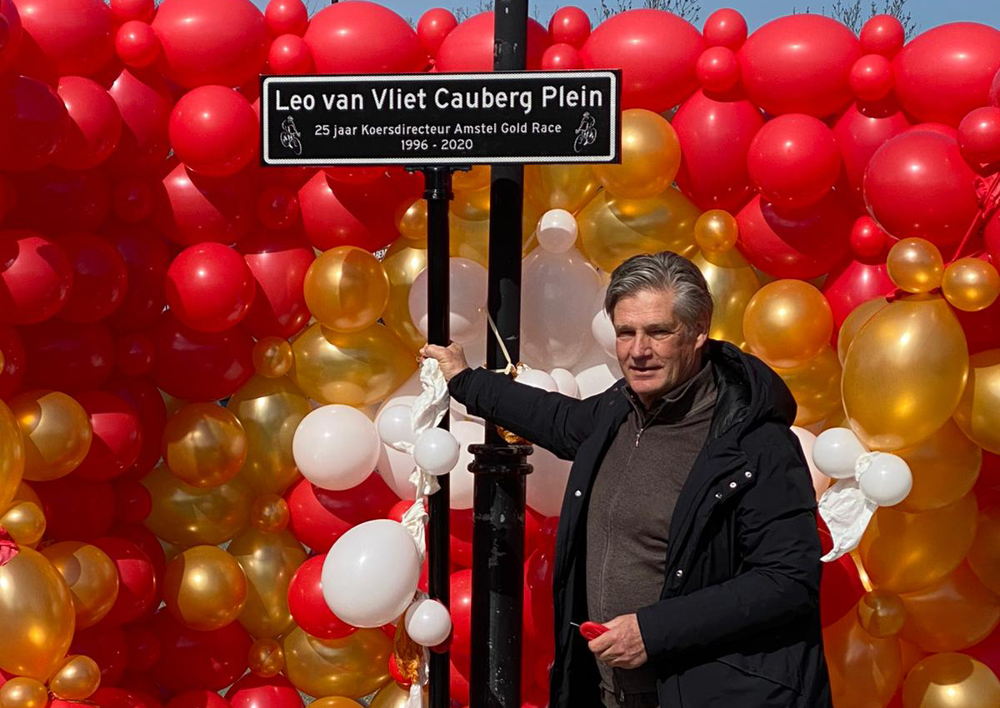 Leo van Vliet Directeur Amstel Gold Race onthult zijn eigen plein op het park 25 jaar directeur Amstel Gold Race