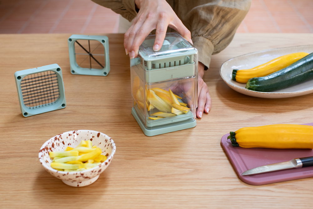Tasty+ Potato Cutter - Jade Green - 8710755145421 Brabantia_6_NR-40924