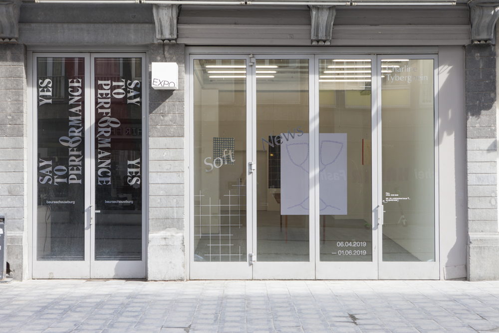 Beursschouwburg - expo © Miles Fischler
