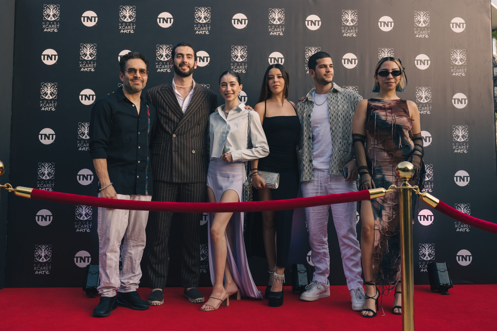 Alfombra roja Oscars TNT en Hotel Xcaret Arte