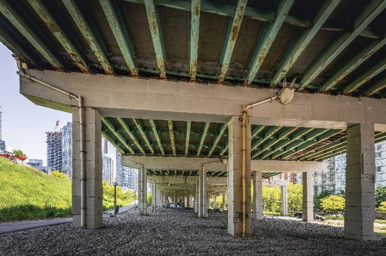 Vacant site at Dan Leckie Way, before the project’s installation (Jack Landau, courtesy of The Bentway)