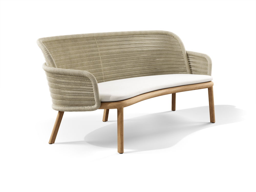 Tribù_2024_SURO_SURO_Banquette_frame teak_weave linen_shadow_starting from €4995