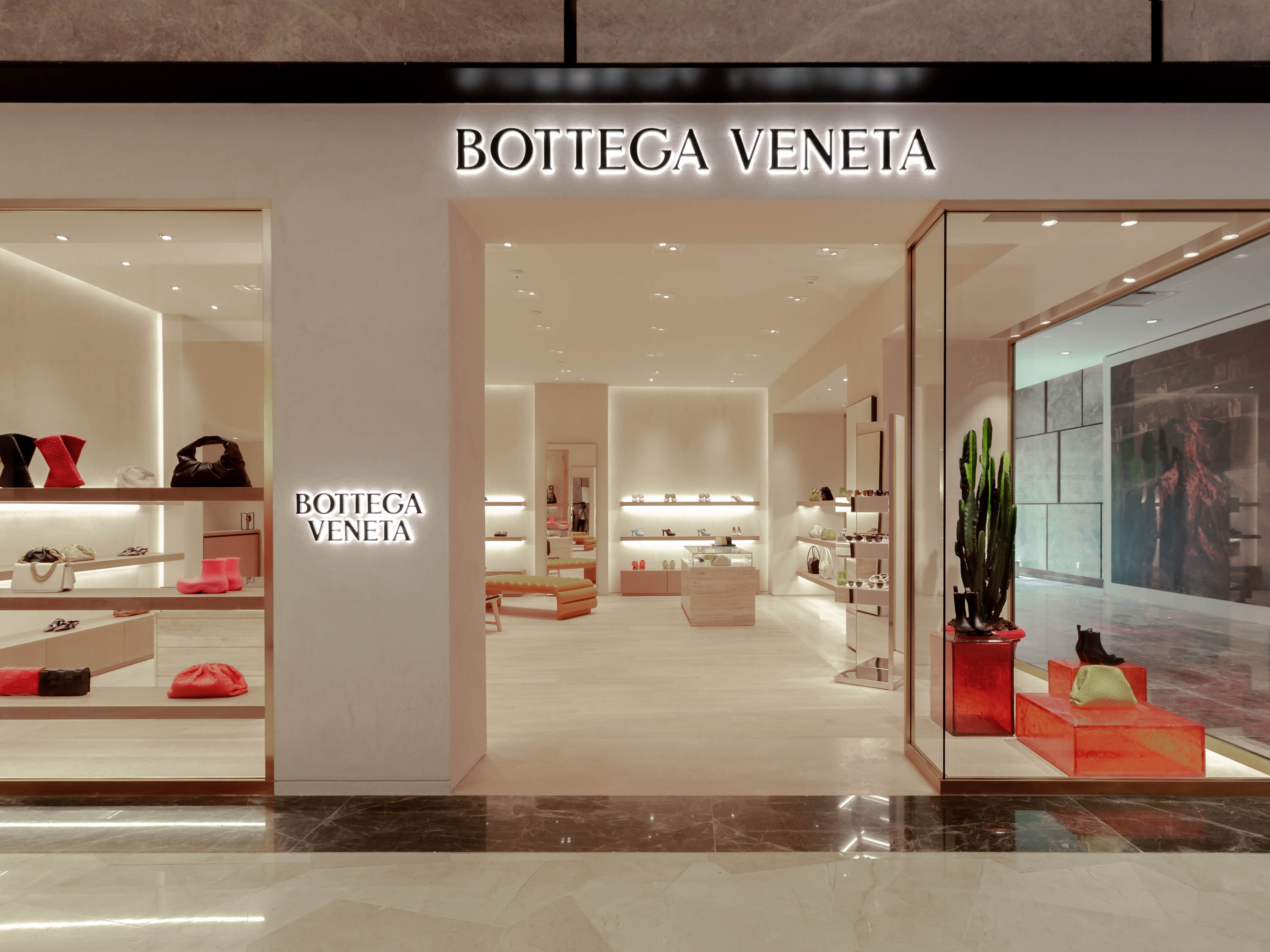 BOTTEGA VENETA ABRE SU NUEVA BOUTIQUE EN SANTA FE