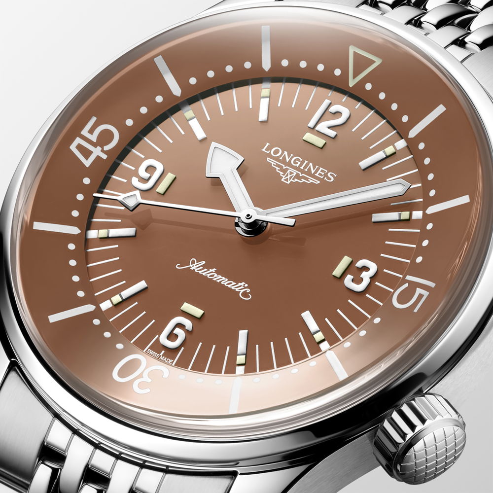 LONGINES_2024_LEGEND DIVER_L3.764.4.96.6_DRface_EUR3800