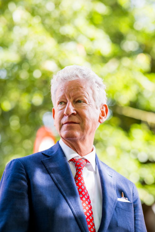Burgemeester Pieter De Crem.