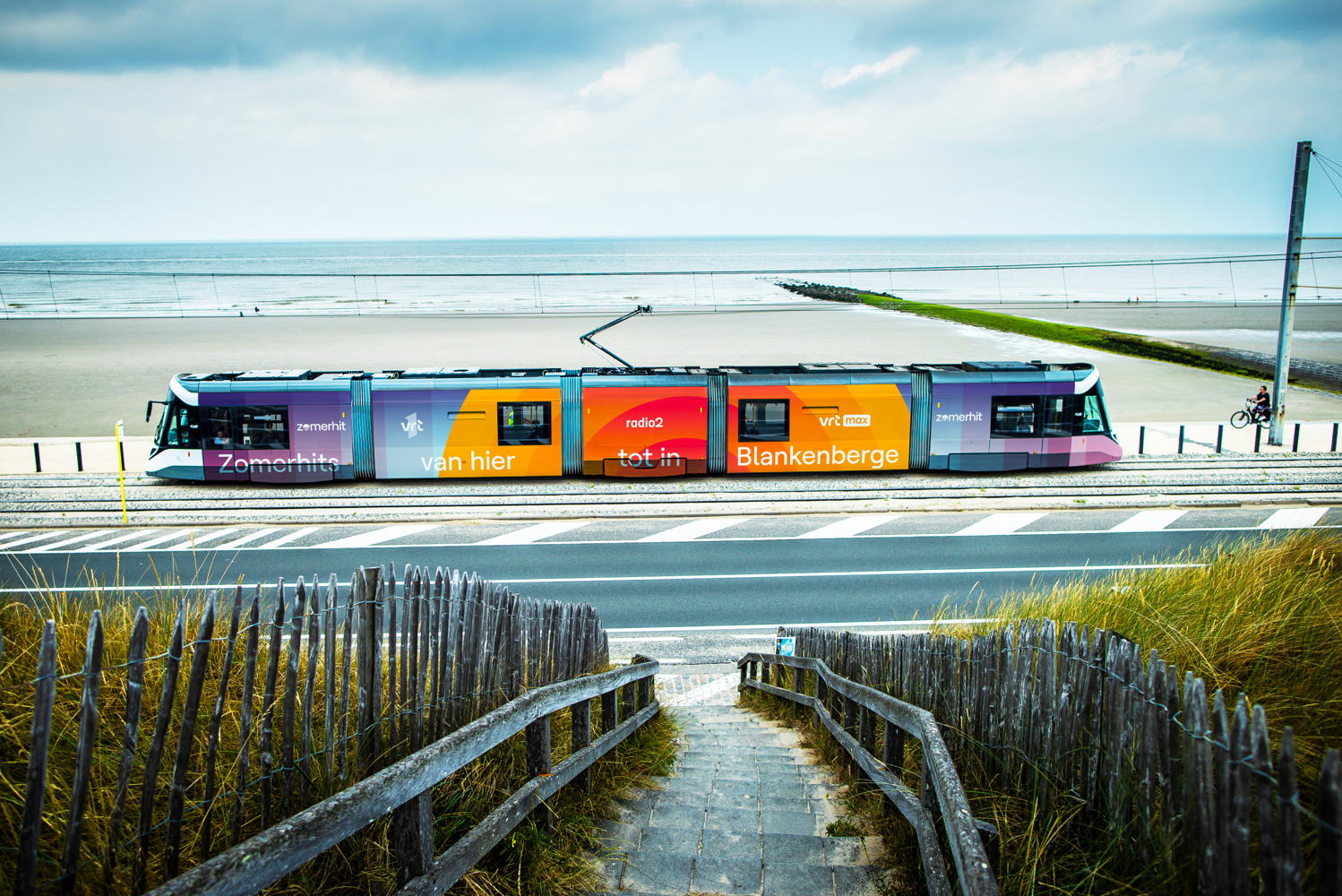 Zomerhit 2023 op de Kusttram – © VRT