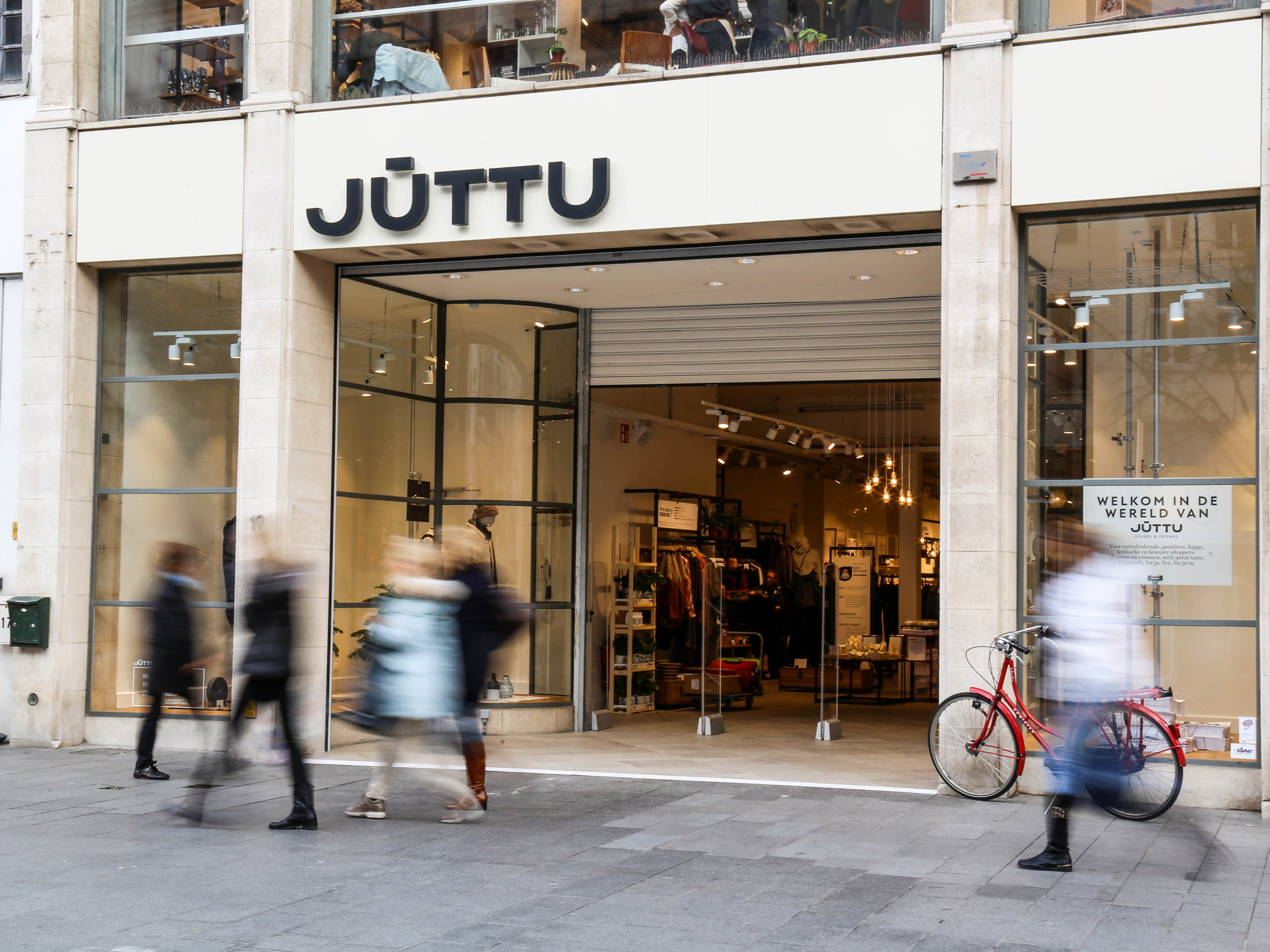 Juttu bestaat 5 jaar en viert feest