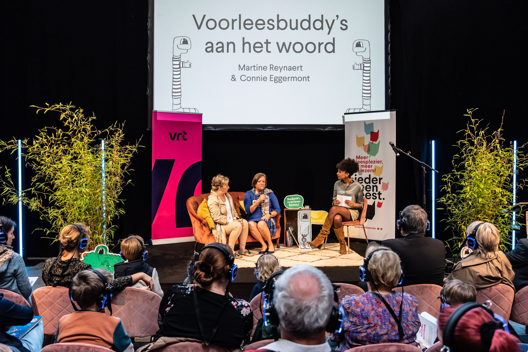 Connie (blauw) is een van de 25 voorleesbuddy