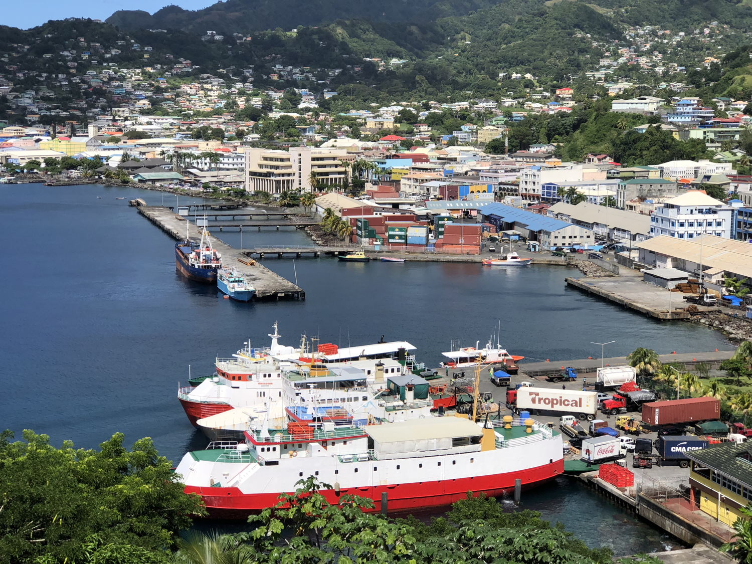 Saint Vincent and the Grenadines Port 