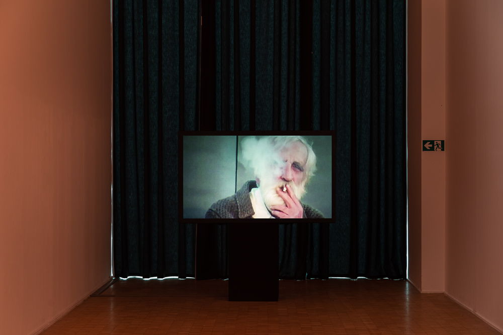 Adrian Paci - Pensare a un Dio, 2020 - © Triennale Milano - foto Gianluca Di Ioia