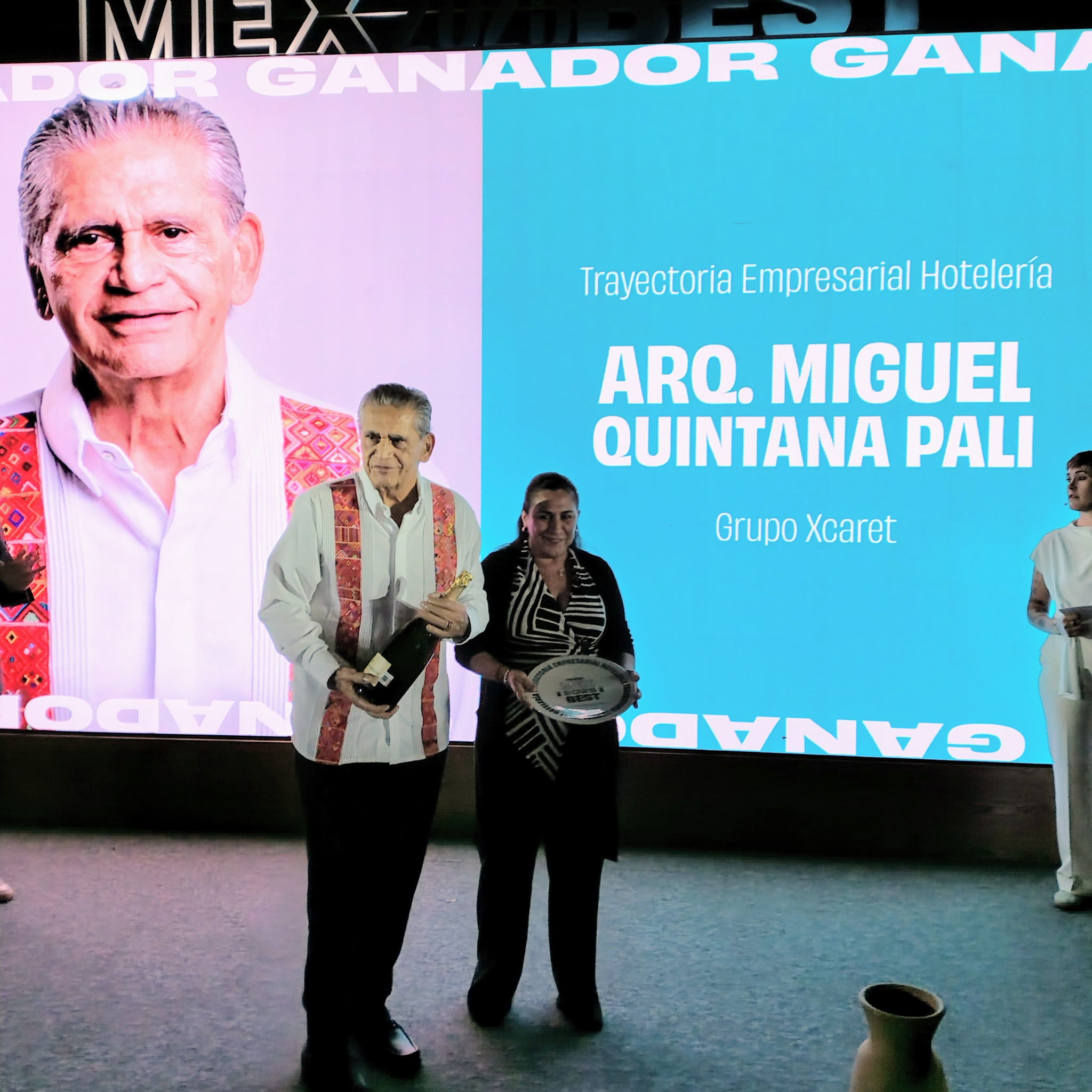 Arquitecto Miguel Quintana Pali y Marisol Marín.