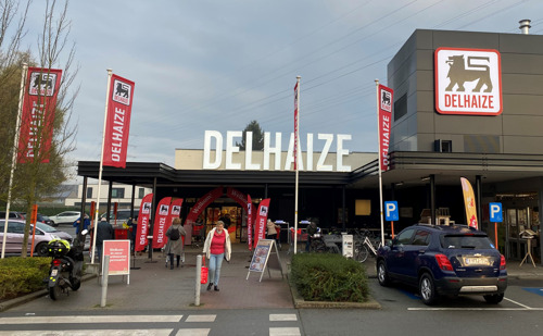 Delhaize supermarkt Wondelgem volledig vernieuwd volgens gloednieuw supermarktconcept